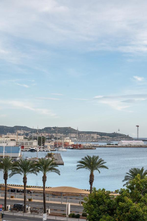 Cagliari Central Rooms With Port View Zewnętrze zdjęcie